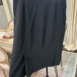 ANN TAYLOR SKIRT - SIZE 8